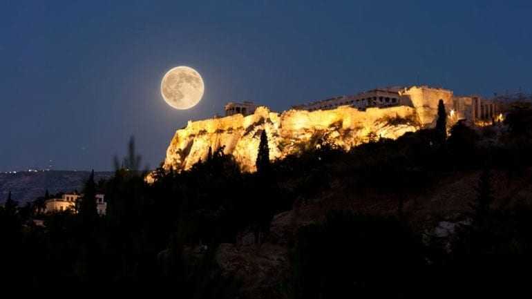 Αυγουστιάτικη πανσέληνος: 140 εκδηλώσεις πανελλαδικά