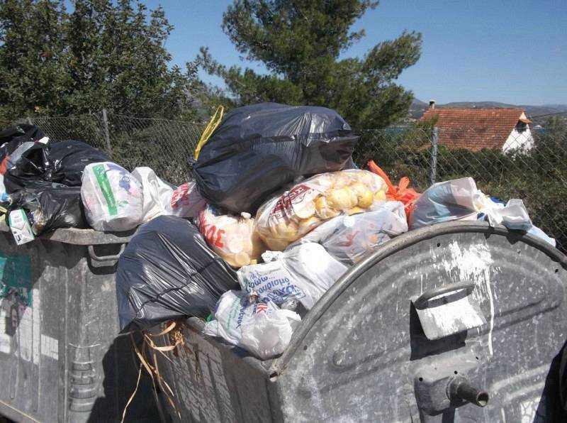 Σκουπιδότοπος τα Πηγάδια