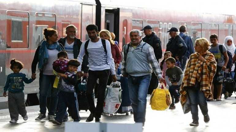 Περισσότεροι από 10.000 πρόσφυγες αναμένονται στη Γερμανία εντός της ημέρας