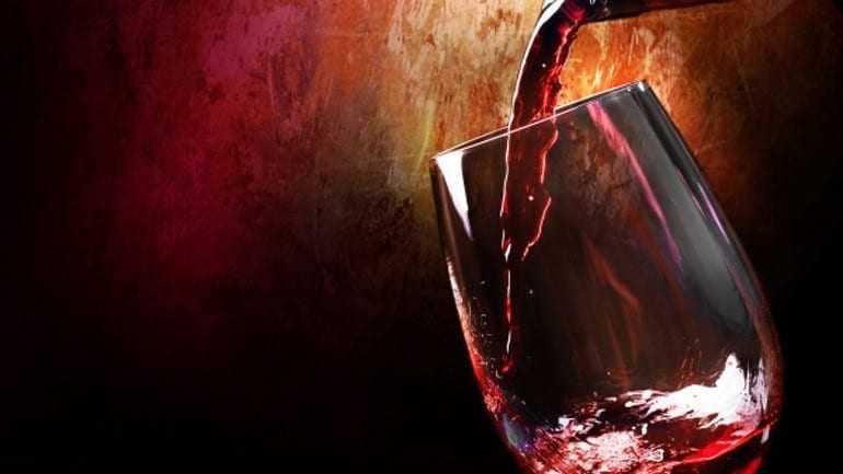 Το κόκκινο κρασί και η μαύρη σοκολάτα μπορούν να «φρενάρουν» το Αλτσχάιμερ
