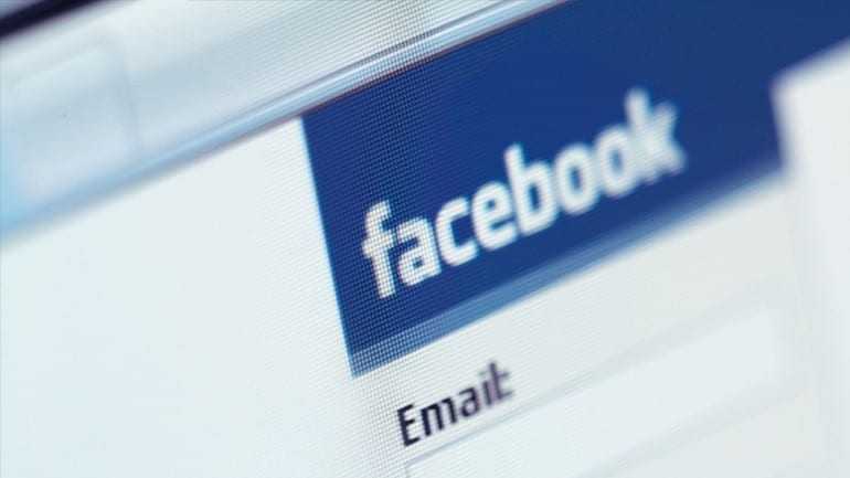Με πρόστιμο 250.000 ευρώ ημερησίως απειλείται το Facebook