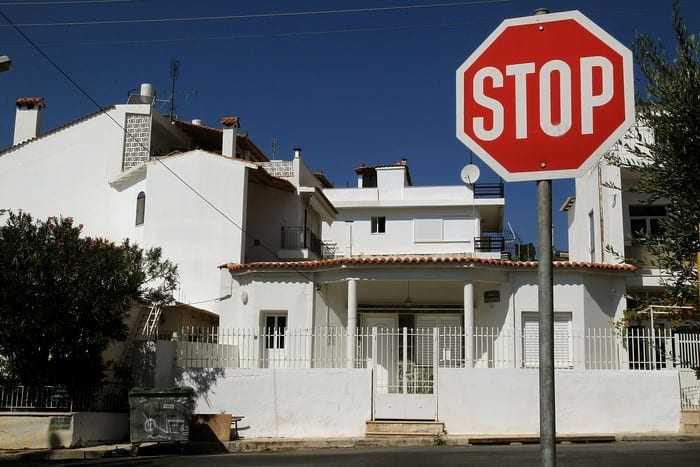 Ευνοϊκότεροι όροι για τις μεταβιβάσεις ακινήτων από φορολογούμενους με χρέη στο Δημόσιο