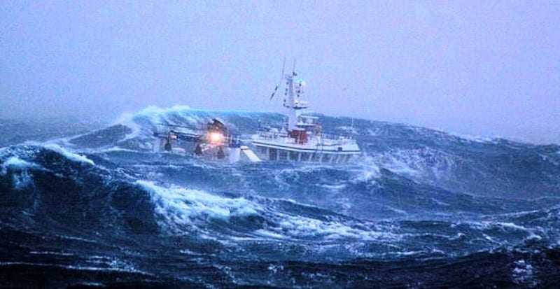 ΕΚΤΑΚΤΗ ΕΝΗΜΕΡΩΣΗ. Έντονα καιρικά φαινόμενα στην θάλασσα του Πόρτο Λάγος