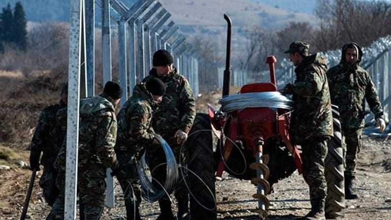 Γκάμπριελ: Όχι αποκλεισμός της Ελλάδας από τη Σένγκεν