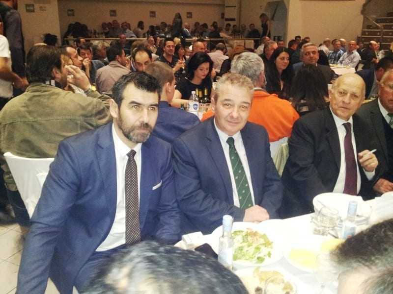 Έφτασαν λίγο καθυστερημένα ο Δήμαρχος με τον πρόεδρο του Δημοτικού Συμβουλίου αφού προηγήθηκε μία κοπή πίτας στην Σταυρούπολη. 