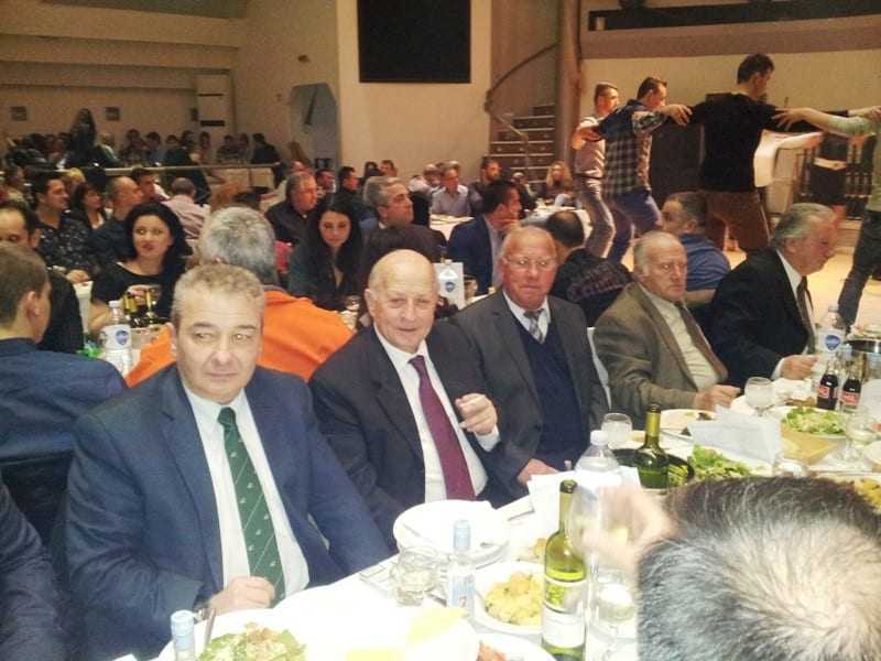 Με τον πατέρα Σερραίο, παλιό πρόεδρο κυνηγών και Δημοτικό σύμβουλο με Στυλίανίδη