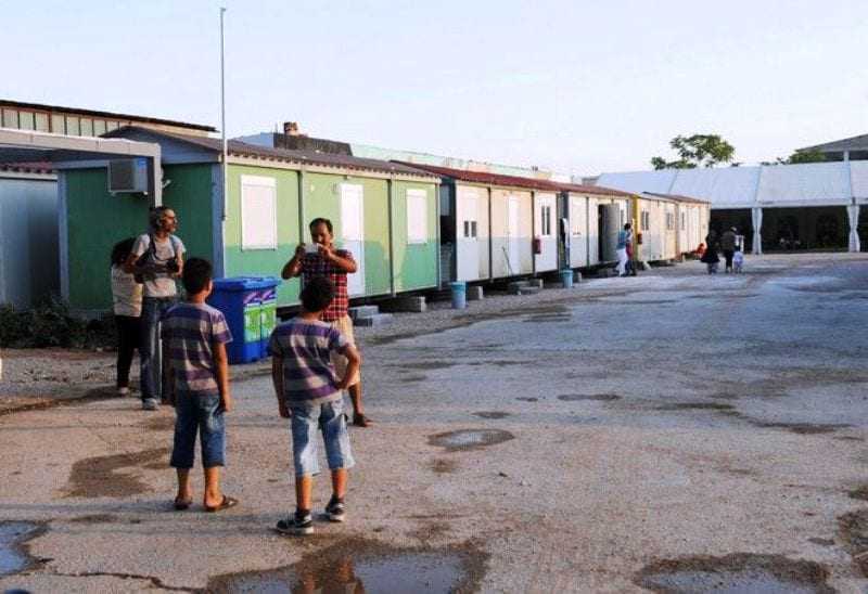 «Με περιθώριο μιας ημέρας ο διαγωνισμός των οικίσκων για την προσωρινή στέγαση προσφύγων;»