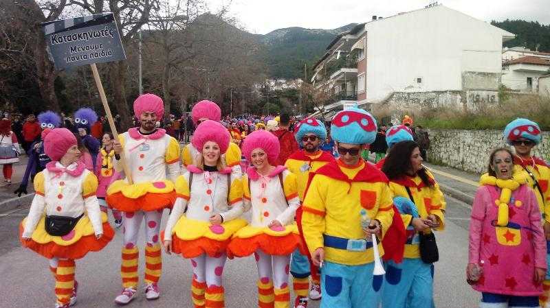 ΦΩΤΟΡΕΠΟΡΤΑΖ+ΒΙΝΤΕΟ 3 : Καρναβαλική παρέλαση Ξάνθης
