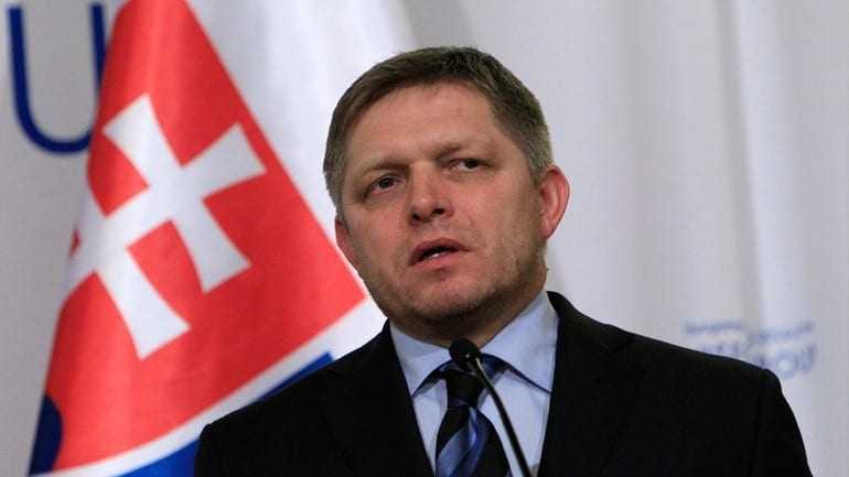 Παραλήρημα Σλοβάκου πρωθυπουργού: Θα υπάρχει μόνο ένα hotspot κι αυτό θα λέγεται Ελλάδα