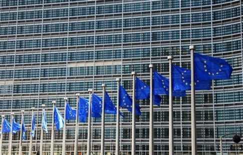 Στις Βρυξέλλες συζητούν οι θεσμοί, ελπίδα για συμφωνία έως την Κυριακή