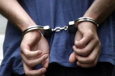 Συνελήφθησαν 3 άτομα για κλοπή τροχοφόρου, κλοπές τετελεσμένη και σε απόπειρα, αποδοχή – διάθεση προϊόντων εγκλήματος και κατοχή ναρκωτικών  κατά περίπτωση