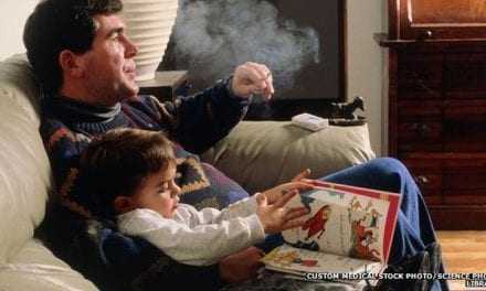 Τα παιδιά που εκτίθενται στον καπνό μέσα στο σπίτι παρουσιάζουν συχνότερα προβλήματα υγείας