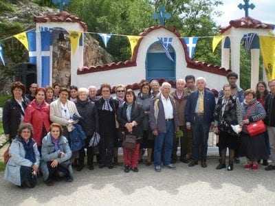 Εκκλησιασμός στον Ι.Ν. Αγ. Γεωργίου & Αγ. Δημητρίου στις ΣΑΤΡΕΣ