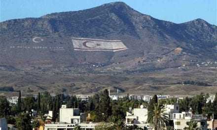 Η Τουρκία καταργεί τη βίζα για τους Ελληνοκύπριους, αλλά δεν αναγνωρίζει την Κύπρο