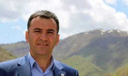 Κούρδος ήρωας λέει αλήθειες μέσα στο Τουρκικό Κοινοβούλιο κάτω από απειλές για την ίδια του την ζωή