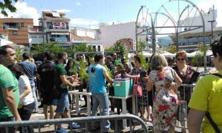 ΒΙΝΤΕΟ: Οι κατασκηνωτές μοιράζουν φυτά στην κεντρική πλατεία της Ξάνθης στα πλαίσια της Παγκόσμιας ημέρας Περιβάλλοντος