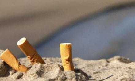 Πέντε τρισεκατομμύρια γόπες τσιγάρων πετιούνται οπουδήποτε αλλού εκτός από τα τασάκια
