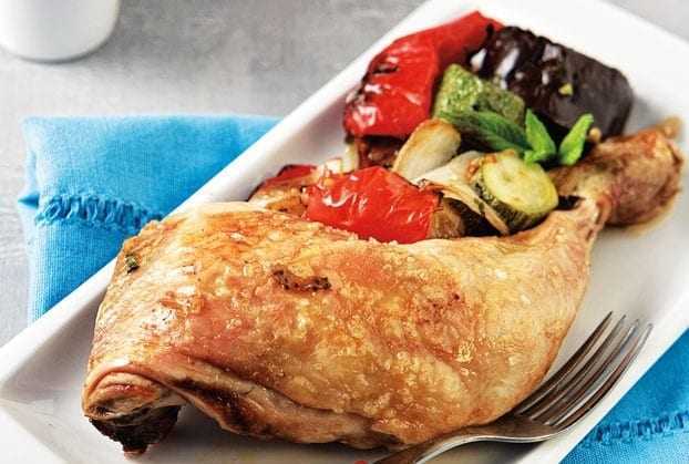 Κοτόπουλο φούρνου με καλοκαιρινά λαχανικά