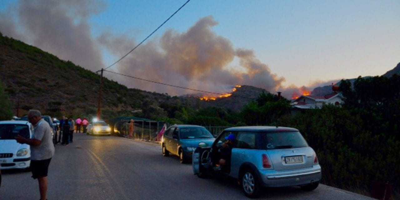 Σε ύφεση η πυρκαγιά που ξέσπασε τις πρωινές ώρες στη βόρεια Χίο