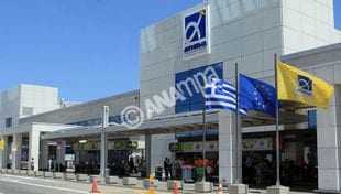 Μεγάλη ποσότητα ναρκωτικών εντόπισαν τελωνειακοί υπάλληλοι στον αερολιμένα Αθηνών Ελ.Βενιζέλος