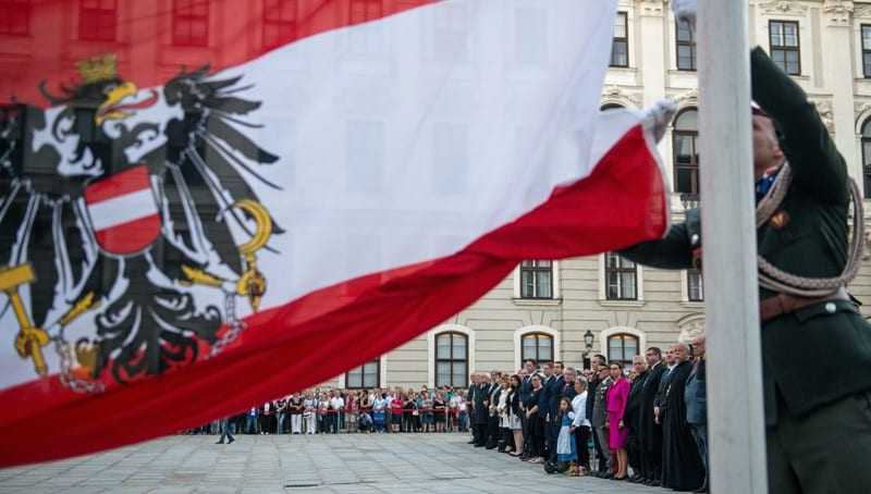 Αυστρία: Η Ελλάδα έχει καταβάλει στη Βιέννη, ήδη, 110 εκατομμύρια ευρώ σε τόκους για τα διμερή δάνεια