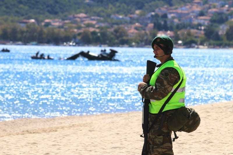 Για κακή συντήρηση του Στρατιωτικού υλικού ανησυχεί το ΠΑΣΟΚ