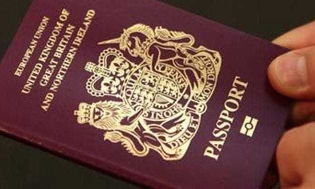 Συνελήφθη υπήκοος Ηνωμένου Βασιλείου, ο οποίος κατείχε διαβατήρια που ανήκουν σε άλλα άτομα