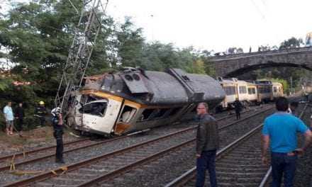 Εκτροχιασμός τρένου στην Ισπανία: Τουλάχιστον 4 νεκροί