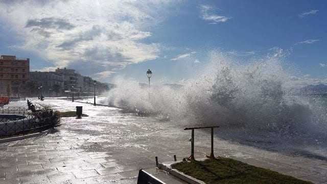 Το Λιμενικό Τμήμα Πόρτο Λάγος προειδοποιεί για θυελλώδεις ανέμους