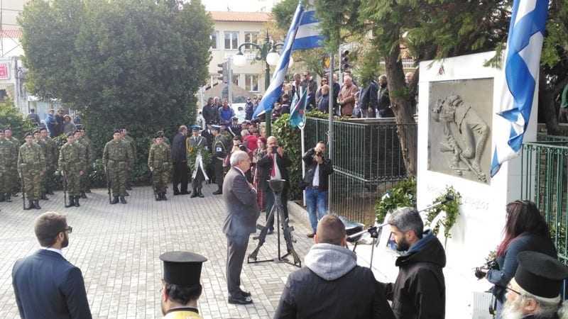 ΦΟΤΟΡΕΠΟΡΤΑΖ ΑΠΟ ΤΗΝ ΔΟΞΟΛΟΓΙΑ ΚΑΙ ΤΗΝ ΚΑΥΑΘΕΣΗ ΣΤΕΦΑΝΩΝ 28Η ΟΚΤ. 2016