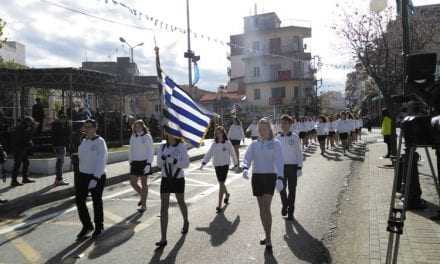 ΒΙΝΤΕΟ: ΠΑΡΕΛΑΣΗ ΜΑΘΗΤΩΝ