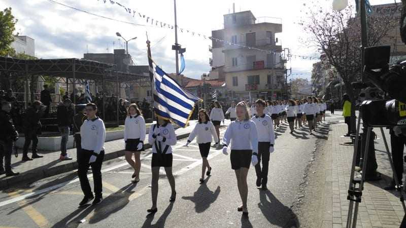 ΒΙΝΤΕΟ: ΠΑΡΕΛΑΣΗ ΜΑΘΗΤΩΝ