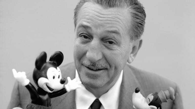 Στο σφυρί οι… θησαυροί του Walt Disney