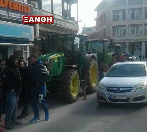 Οι αγρότες της Ξάνθης παρέδωσαν ψήφισμα διαμαρτυρίας στον κ. Βίτσα