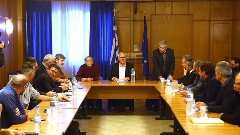 Συνάντηση Β. Αποστόλου με εκπροσώπους αγροτών απ’ όλη την Ελλάδα