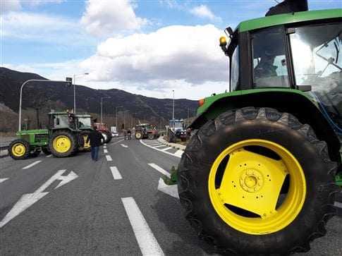 Ώρα αποφάσεων για κλιμάκωση των αγροτικών κινητοποιήσεων