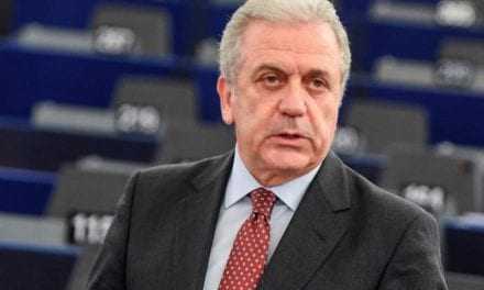 Αβραμόπουλος: Θα είναι καταστροφή, αν καταρρεύσει η συμφωνία Ε.Ε.- Τουρκίας