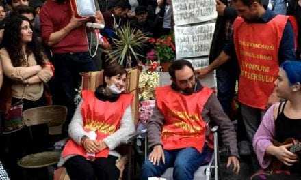 118 ημέρες απεργίας πείνας. Δύο καθηγητές, θυσία στα κελιά της Τουρκίας