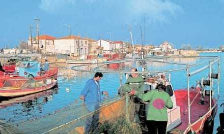 9μετρο φουσκωτό στο Λιμενικό του Λάγος;