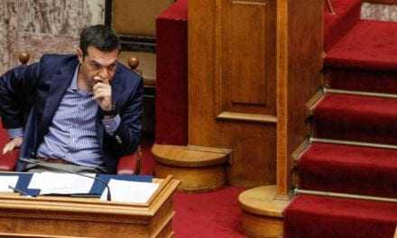 Τέσσερις… «κηδείες» και ένας «γάμος» για το Μαξίμου