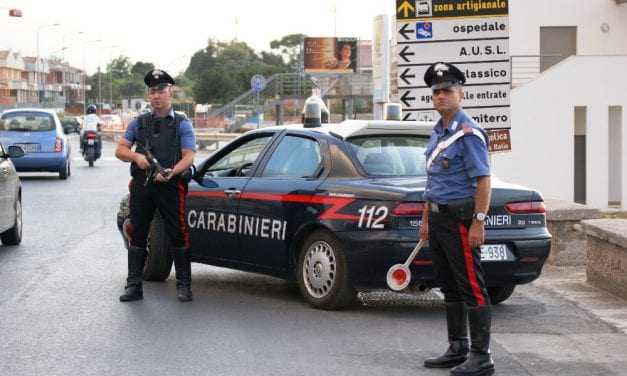 Της έκοψε τα πόδια με τσεκούρι και τα πέταξε στον κάδο απορριμάτων. Οι άνθρωποι τρελάθηκαν