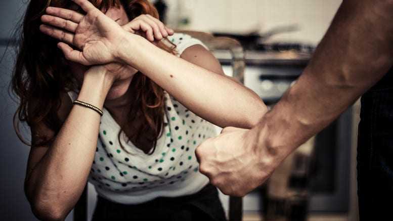 Θράκη: Στρατιωτικός έσωσε γυναίκα από ξυλοδαρμό