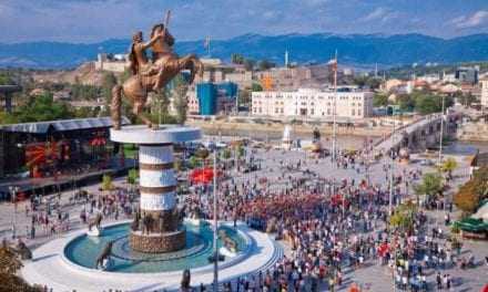 Αντιμέτωπα με τη χρεοκοπία τα Σκόπια – Το κρατίδιο αντιμέτωπο με την άβυσσο