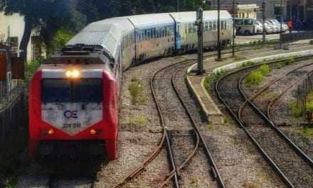 Σύγκρουση ΙΧ με τρένο στην Βέροια – Σε σοβαρή κατάσταση ο οδηγός του αυτοκινήτου