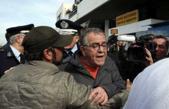 Τι γίνεται στο υπουργείο του Μουζάλα;