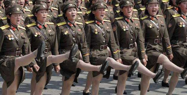 Στρατιωτίνα της Β. Κορέας: Αξιωματικοί βιάζουν τις γυναίκες χωρίς σταματημό
