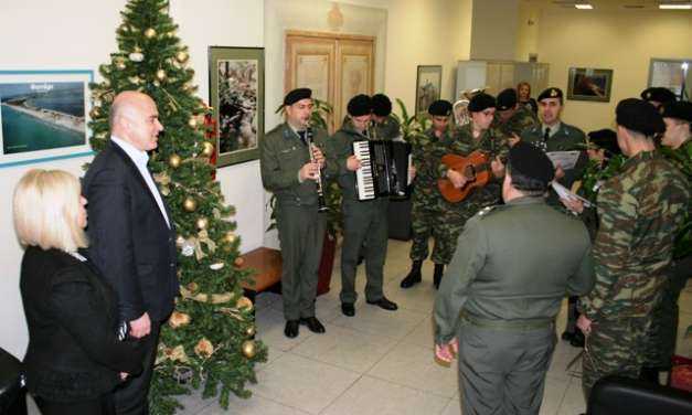 Πρωτοχρονιάτικα κάλαντα και ευχές στον Περιφερειάρχη ΑΜΘ