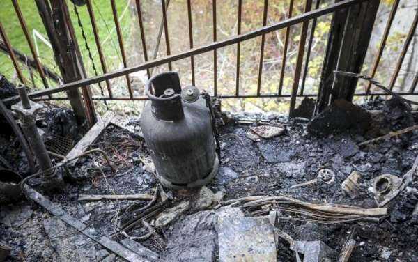 ΤΡΕΙΣ ΟΙ ΝΕΚΡΟΙ Συγκλονίζουν οι πρώτες εικόνες από την τραγωδία στην Κατερίνη-5όροφη πολυκατοικία τυλίχθηκε στις φλόγες