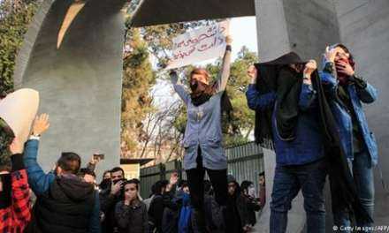 Ιράν: Μεταρρυθμίσεις ή αλλαγή καθεστώτος;