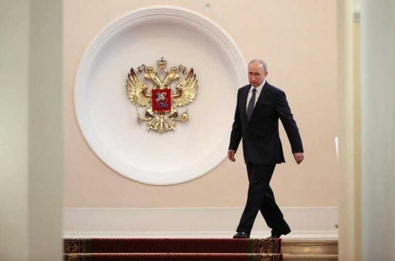 Με τη νεα του λιμουζίνα στην τελετή ορκωμοσίας ο Βλαντιμίρ Πούτιν